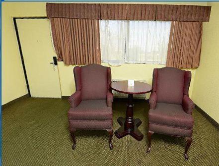 America'S Best Value Inn And Suites Aberdeen Habitación foto